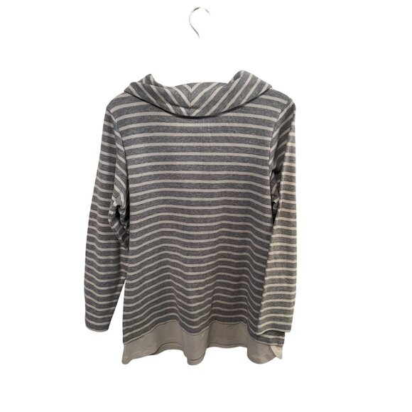 D&Co Active Gray & White Striped Cowl Neck Pullover Top Women's Size 1x - Picture 6 of 6